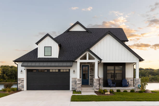 Best Emergency Roof Repair Services  in Forest, OH